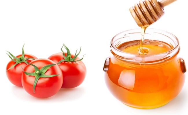 Cách trị mụn trứng cá bằng cà chua