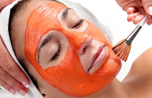 Cách trị mụn trứng cá bằng cà chua