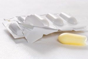 Thuốc đặt chữa bệnh huyết trắng