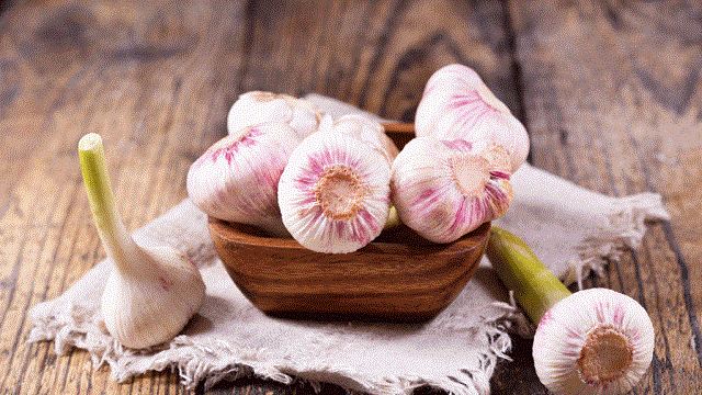 Chữa nấm phụ khoa bằng tỏi