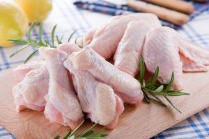 Mới mổ u xơ tử cung nên ăn thịt gia cầm