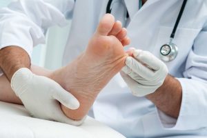 bệnh tổ đỉa liên quan đến tiền sử các bệnh ngoài da