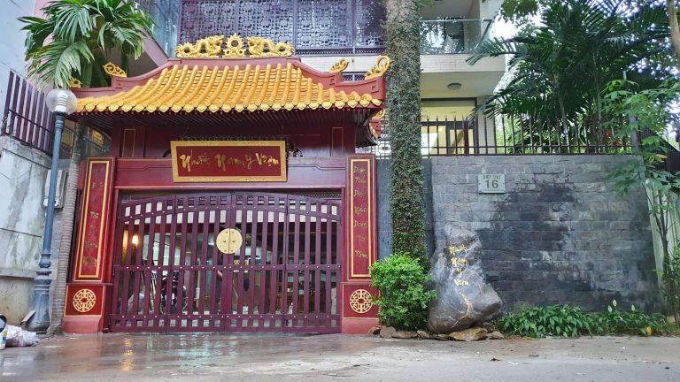 Nhất Nam Y Viện được coi là chốn Hoàng Cung thu nhỏ giữa lòng Hà Nội