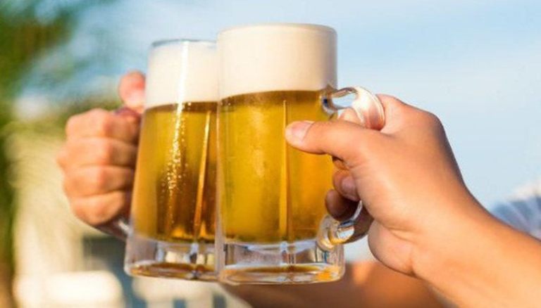 Không nên uống rượu bia hoặc các chất kích thích